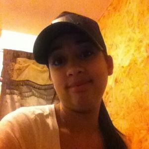 Meet your Posher, Kenia